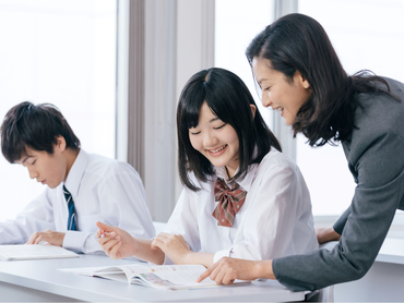 一人ひとりがヒーローだ【塾講師アルバイト】未経験者大歓迎！希望のスケジュールに合わせてお仕事ができます♪