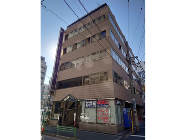 住宅リフォーム業界団体の事務局での事務仕事です。週2日〜5日半日もしくは終日勤務可能です。ＰＣを使ったデータ入力および問い合わせ対応などデスクワークが主です。