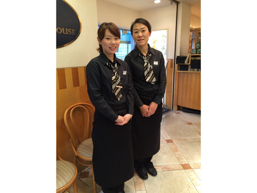 【週2日からOK！】大人気のカフェ英國屋で働くスタッフ大募集！従業員割引＆食事補助あり◎(1343)