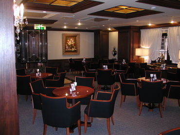 【週2日からOK！】大人気のカフェ英國屋で働くスタッフ大募集！従業員割引＆食事補助あり◎(1073)