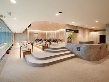 高級KIDSスイミングスクールのフロントスタッフ大募集！