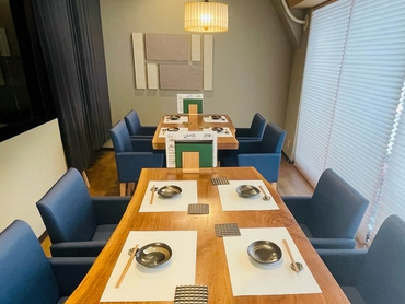 ＼ 神戸三宮　鮨店スタッフ ／　未経験歓迎◎時給1200円以上！週2～OK♪