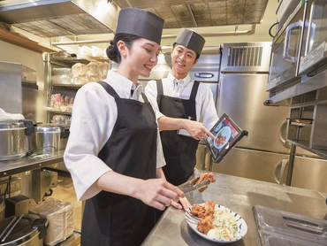 定食レストランのキッチンスタッフ★まずは簡単な調理補助から！食事代が浮いて嬉しい！食事補助有◎