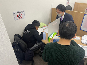 家庭教師のトライから生まれた個別指導塾のトライプラスで講師大募集。週1回勤務ＯＫ。1日1コマ〜（1コマ60分）。未経験者歓迎。研修制度あり。駅近。