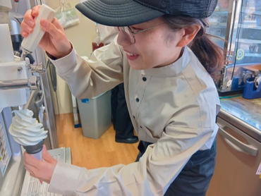 【未経験者大歓迎】元町・中華街駅徒歩5分！山下公園内ショップ・カフェで一緒に働きませんか？