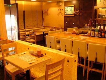 【銀座のおでん屋さん】大学生活と両立OK！落ち着いた和モダン空間で接客マナーも身につく♪未経験歓迎、高時給＆柔軟シフトで安心。楽しい仲間と一緒に働きませんか？