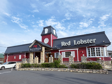 ★シーフードレストランの接客スタッフ★履歴書不要／週2日～／土日祝は時給1280円～／未経験大歓迎で友達との応募もOK！ネイル◎絶品まかないアリ♪