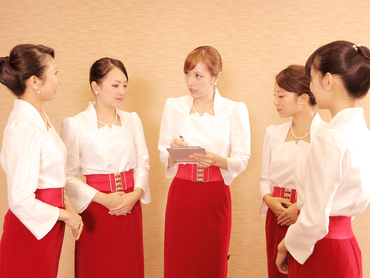 五つ星ホテルで1.5時間～　大学生＆女性が主に活躍！短時間で高収入☆”スイスホテル南海大阪”