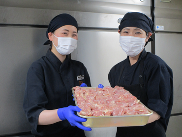 週１日～OK！天神駅直結雨の日でも安心！鶏三和天神岩田屋店での販売・調理のお仕事♪　未経験者OK♪  従業員割引30％美味しい商品がお得に購入できます♪　　