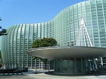 株式会社　川端商会　(国立新美術館でのお仕事)