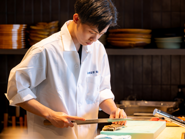 表参道駅スグ｜髪型・髪色自由｜2週間毎シフトで柔軟な働き方ができる◎