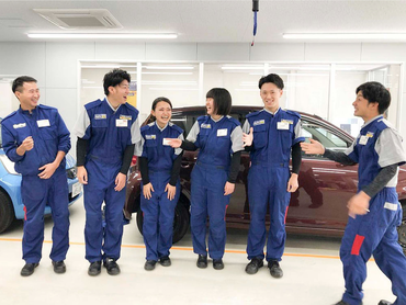 【未経験大歓迎】カーコーティングと洗⾞の専⾨店で洗⾞スタッフ／⾼時給で夏場の手当てあり︕週2⽇〜、1⽇4時間〜OK