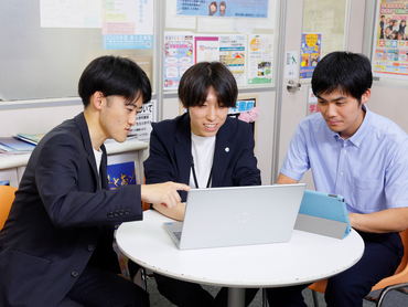 【塾講師デビュー】大学生歓迎！子どもたちの未来を育てる先生、始めませんか？中学生の学習指導/未経験OK/週1日〜/授業やサークルとの両立も◎