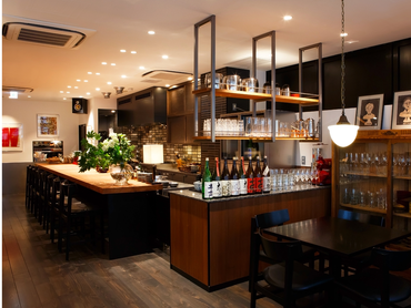 銀座駅スグ｜週2OK｜時給1,300～昇給アリ◎2週間毎シフトで柔軟な働き方もできる！