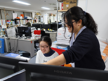 ★急募★　即日勤務ＯＫ♪　写真加⼯・事務アシスタント！