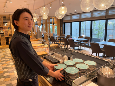 朝食・ディナー・ラウンジ接客スタッフ（BAR・洋食・フレンチ）[リーガグラン京都]