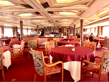 クルーズ船内レストランのホールスタッフ #未経験OK！ #週1日～OK！ #1日4時間～OK！ #時給1450円～！ #まかないあり #短期・単発OK！ #長期OK！ #4年生歓迎 #留学生歓迎