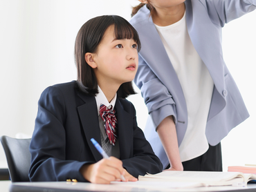 ＼週1・未経験OK！授業と両立◎／【不登校・発達障害・高校中退の生徒】学び直しと心をサポートする塾講師募集！