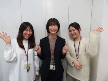 【髪型･髪色自由！ネイル･ピアスOK】【18時以降 時給1400円】短時間勤務も可能だから長期で続けられる✨郵便物に関する問い合わせ対応