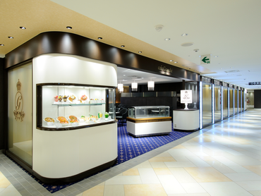 【週2日からOK！】大人気のカフェ英國屋で働くスタッフ大募集！従業員割引＆食事補助あり◎(1103)