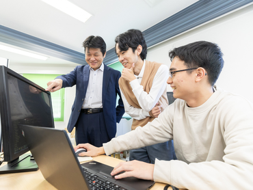 【未経験可】プログラミングを覚えたい人、実務経験でスキルアップ・理系学生歓迎【週2日～、1日2h～】