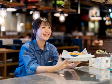 ★レッドロブスターキッチンスタッフ★履歴書不要でオンライン面接◎週2日～／土日祝は時給100円アップ！未経験大歓迎！友達との応募もOK！ネイル◎絶品まかないアリ♪