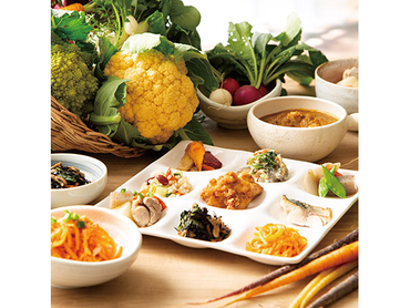 ◎シフトの融通利きます◎まかない付★給与前払いあり｜自然派ビュッフェ　響の詩　イクスピアリ