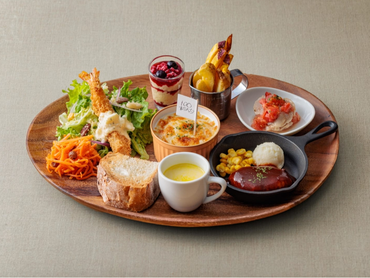 ★素直な仲間に出会える★週1回、1日4時間〜応相談◎100本のスプーンでお仕事◎＜豊洲店＞履歴書不要★