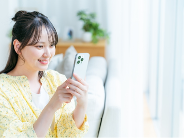 総務事務職（雇用契約書類作成、勤怠管理等の事務業務）／学生の生活とキャリア形成に関わる事務職求人です★