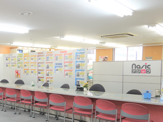 人気のオフィスワーク｜地下鉄天神南駅すぐ☆ナジック福岡天神店の店舗アルバイトを募集しています！★物件の紹介や案内、事務処理など★１・２年生大歓迎の詳細画像