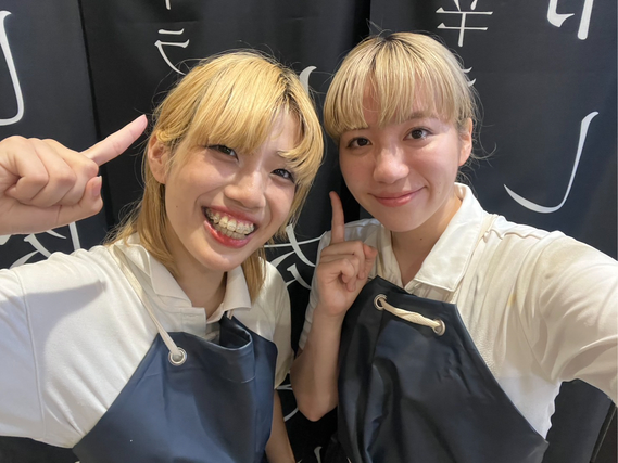 ★週2日・3時間〜OK★昼は最大時給1700円！★セルフサービス【商業施設カレッタ汐留】Googleでも高評価のオシャレな立ち食いそば店の詳細画像