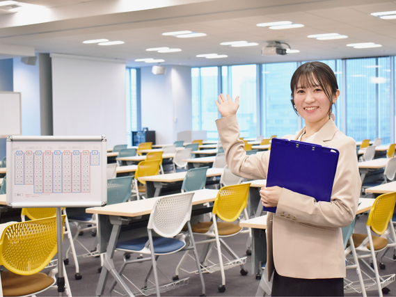 学校と両立★卒業予定の方もOK！営業事務、一般事務（セミナー運営・事務スタッフ）の詳細画像