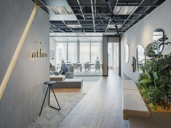 ★週3日～OK★外国籍のお客様のアテンド業務★　初心者歓迎（研修あり）！の詳細画像