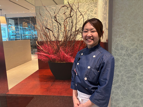 【面接時履歴書不要！】【週１日～OK！】【1日4時間～】品川ソニーシティ内◎レストランの接客・ホール◎就活でアピールできる接客・マナーの詳細画像