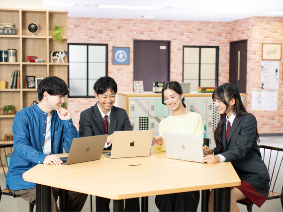 【名古屋栄キャンパス】中学生のグループワーク授業の運営補助・学習サポート/コーチングの詳細画像