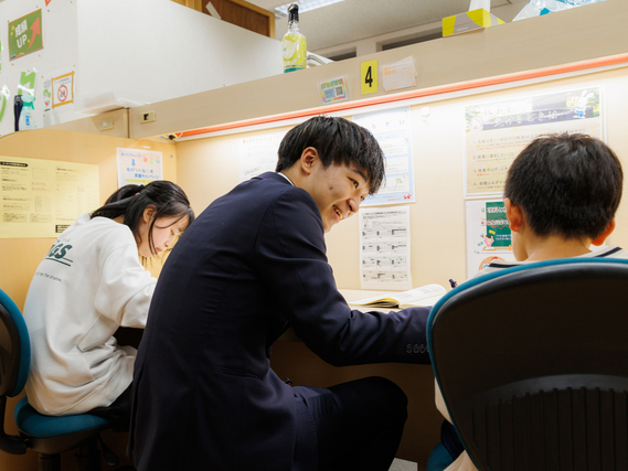 【個別指導 京進の個別指導 スクール・ワン 深江教室】★ホワイト企業アワード受賞★＼得意な科目だけ、週1日からOK／塾講師のお仕事の詳細画像