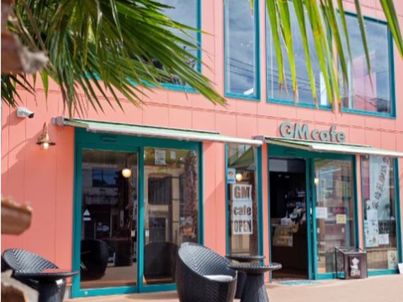 【週1～OK！】カフェスタッフ・ガードナーベルト体験スタッフ／レジ対応・撮影補助ありの詳細画像