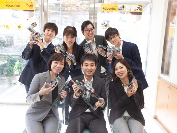 【履歴書不要】未経験OK◎幅広い年代活躍中！ロボット教室の講師の詳細画像