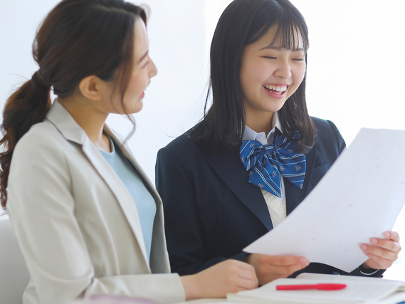 ＼週1・未経験OK！授業と両立◎／不登校・うつ・発達特性のある生徒への個別指導講師を募集の詳細画像