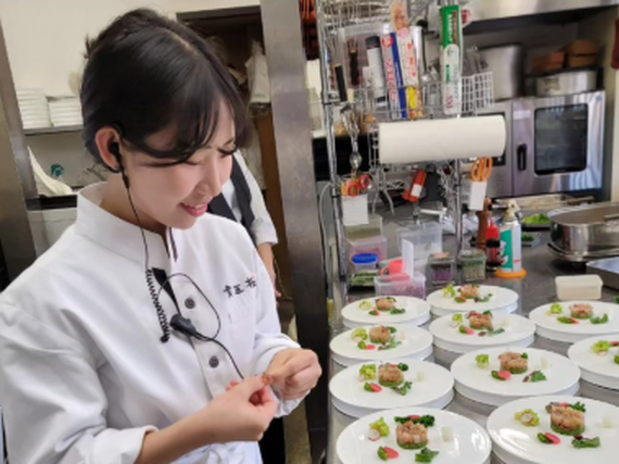 3月OPEN★上場企業が運営する創作フレンチレストラン★祇園四条駅直結★まかない有り◎の詳細画像