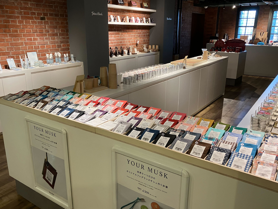 フレグランスアドバイザー　週1～OK◎"香りのセンス"が身につくバイト♪の詳細画像