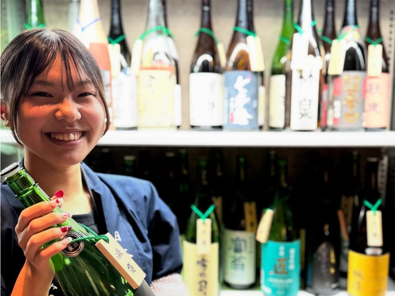 まかない有★四条烏丸駅〜徒歩1分！＜オシャレok＞髪型・髪色自由で自分らしく！週2日〜・1日3h〜okの自由シフトが魅力★履歴書不要★社割あり系列店20%offの詳細画像