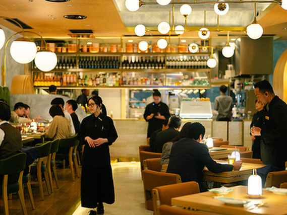 うめきたグリーンプレイス◆昼cafe／夜ビストロ（フレンチ）のホールスタッフの詳細画像